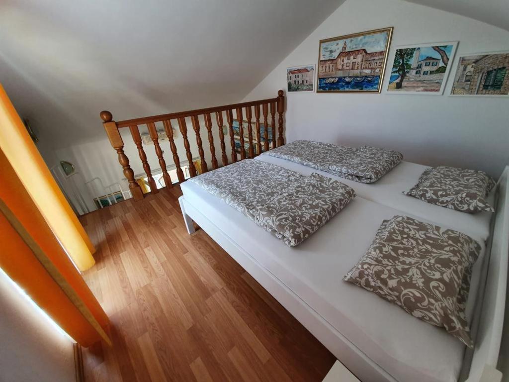 Podlesek Apartment Vir